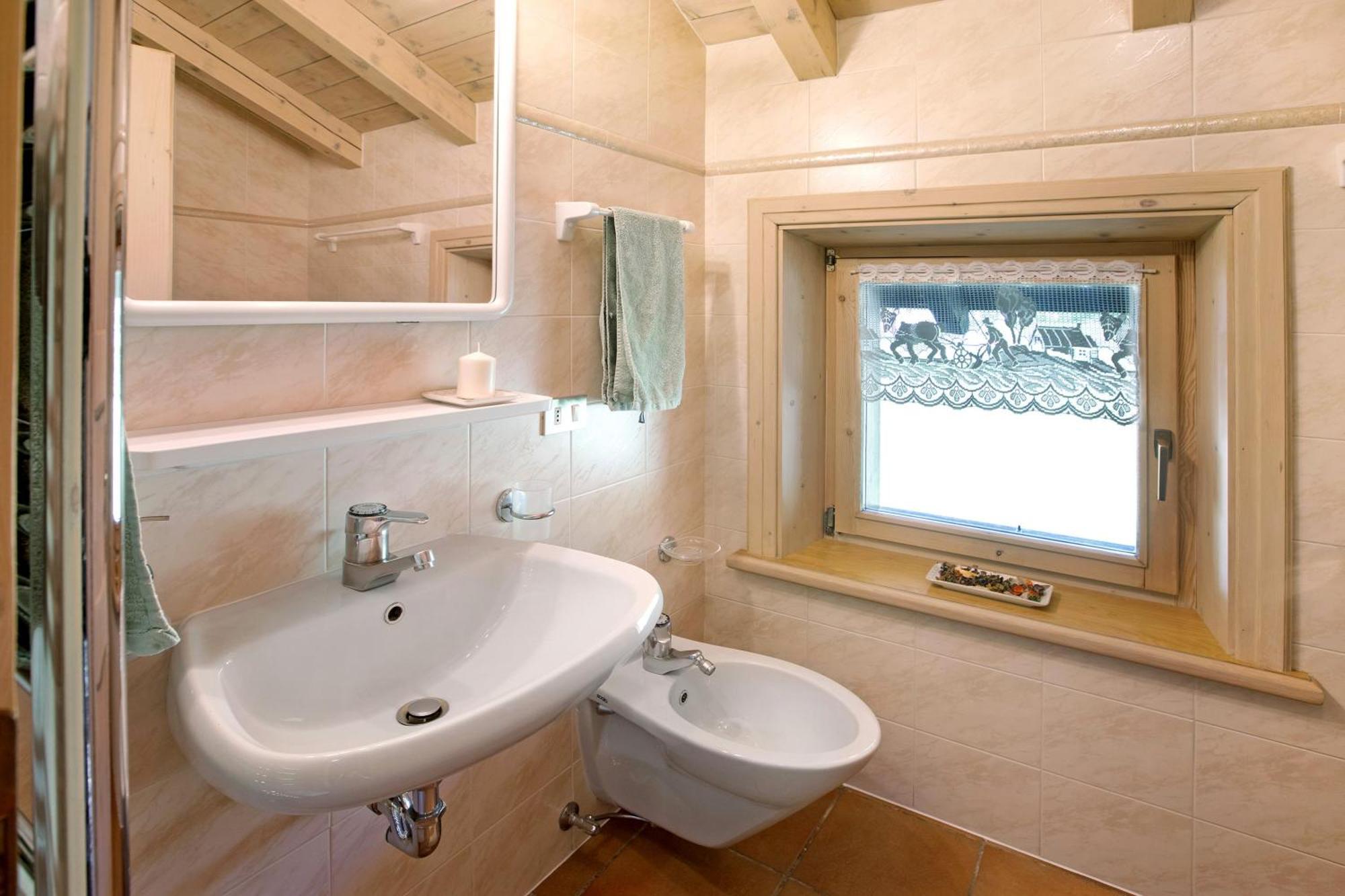 Appartamenti Lorenza 3 Baite Giotto Livigno Exterior photo